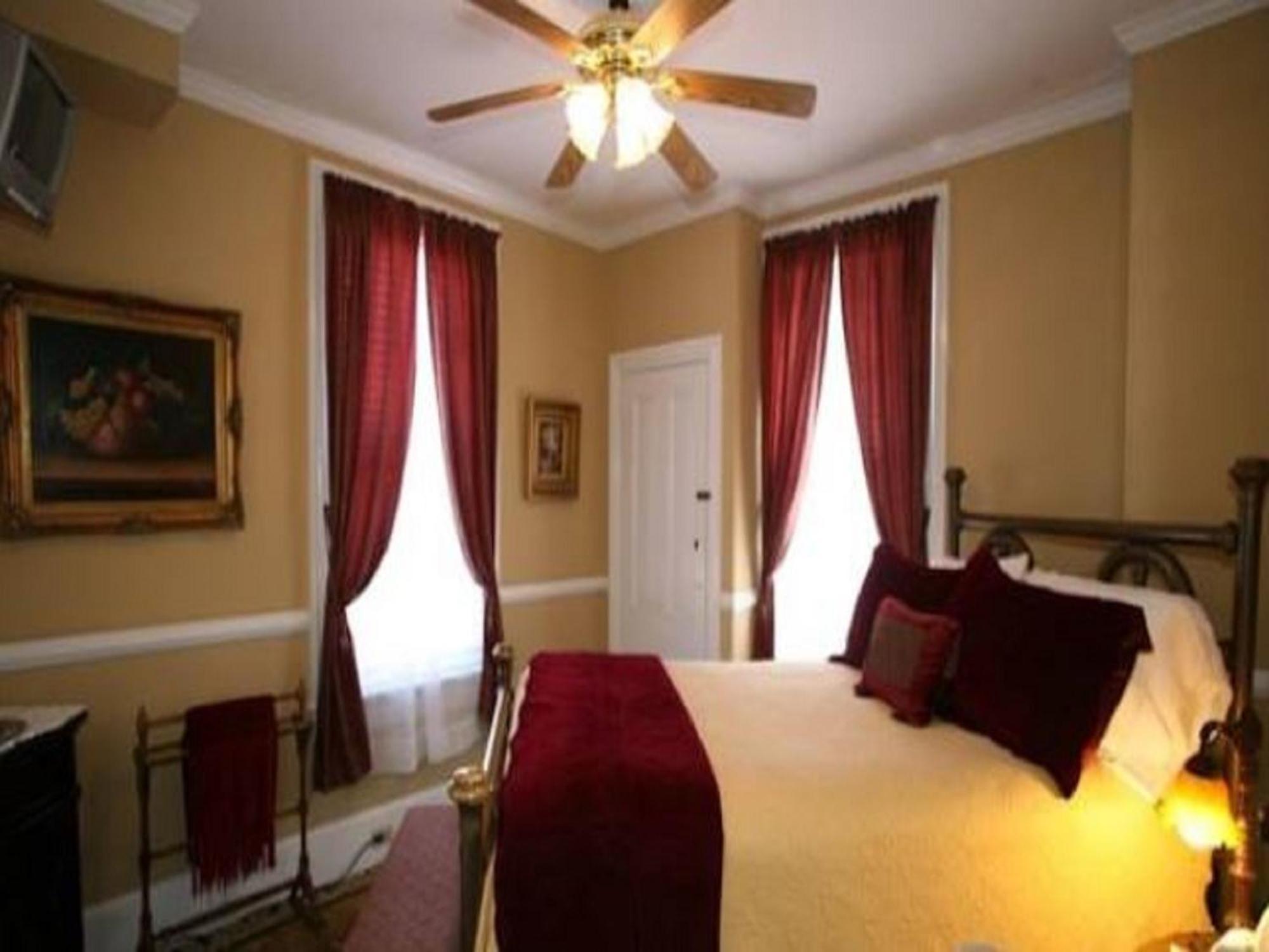 The Bacchus Inn Bed & Breakfast Cape May Oda fotoğraf
